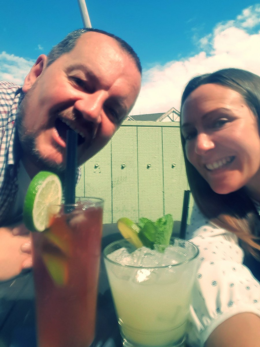 classygenes's tweet image. Cocktails in  the sun @39GordonStreet yesterday #lovebelfast