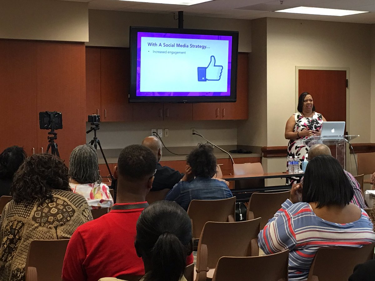iluvcruising's tweet photo. Focusing on Strategy will help your Social Media Ministry to EXCEL! @keisharocks #BeyondCon17 @FBCG https://t.co/qrAkjt5q5P