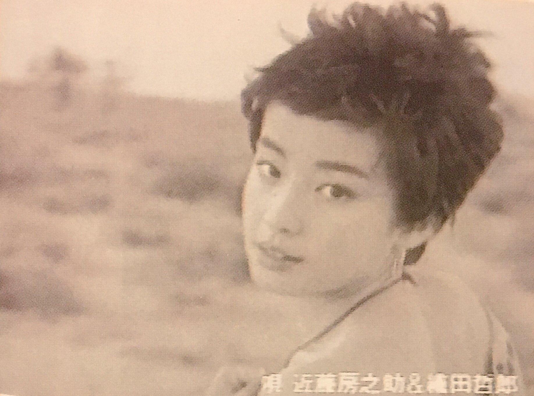 マモル Photographerハーブ リッツ演出によるカルビーのcm 1993 ベリーショートヘアのりえちゃん目が釘付けになりました もう一度見たいのですが ロケ モハーン砂漠 Bgm Bomer Girl 近藤 Amp 織田哲郎 T Co Lkma5vks3f Twitter