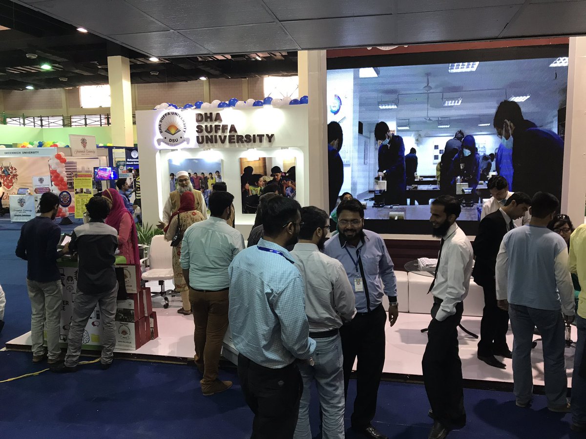 BeingShakirr's tweet photo. #ExpressEducationExpo17 @lifeatdsu #DSU #rushhour #mostvisitedbooth #bigscreen DSU made people feel its presence with a grand stand https://t.co/P7syM257v4