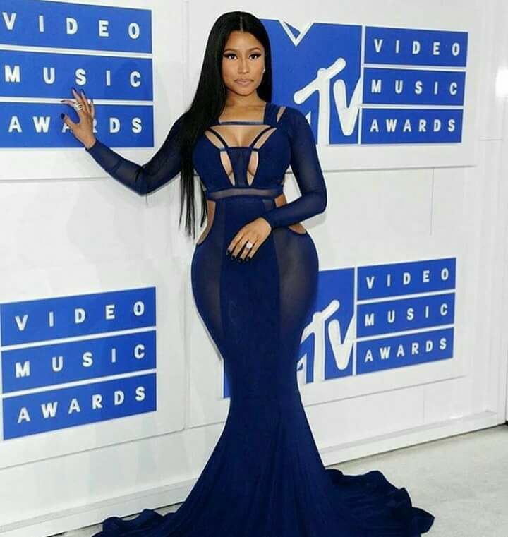 Antichrist7519's tweet photo. #NickiBBMAs Ta sendo tão bom ver essa amizade de Barbz e Katycats <3 amizade do pop msm bixo https://t.co/Xvgp7g4zEi