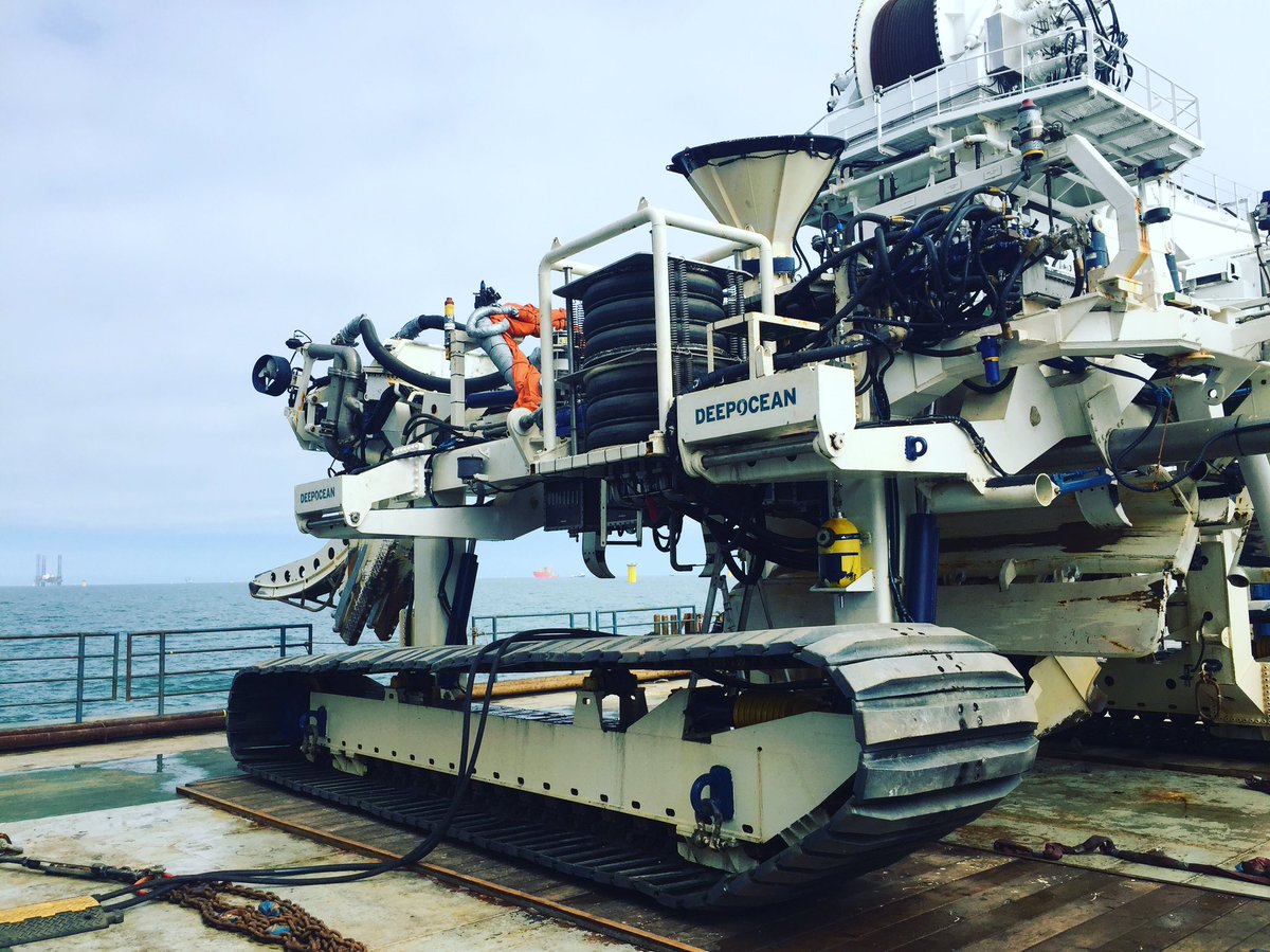 ABMckinley's tweet image. 50Te sitting waiting to go #Subsea #Trenching #ArrayCable #NorthSea A beautiful 😎 Sunny Sunday morning #Offshore2017