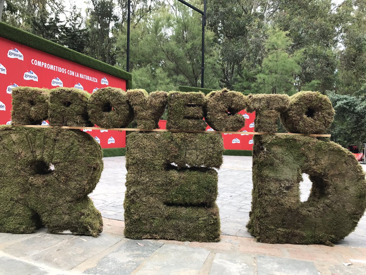 En la presentación del proyecto Red de la marca Aguas de Lanjarón.