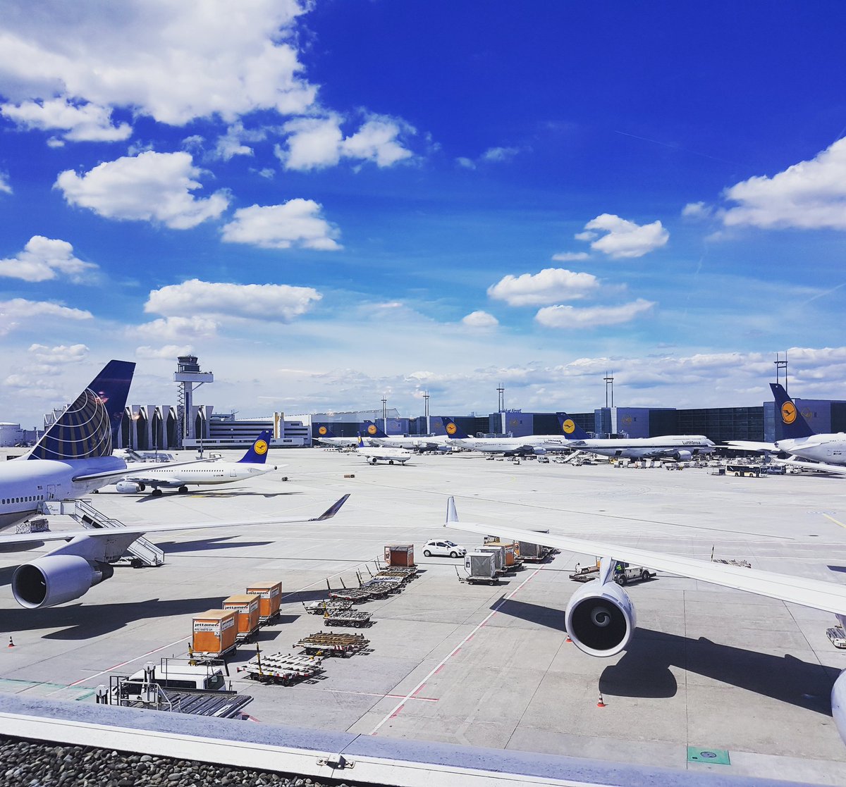 zfundbuero's tweet photo. FRA - SFO #startupstuff #startupsunday #startuplife #startup #foundtastic #lostandfoundcrowd #lostandfoundasaservice https://t.co/RQRFWi3fuP