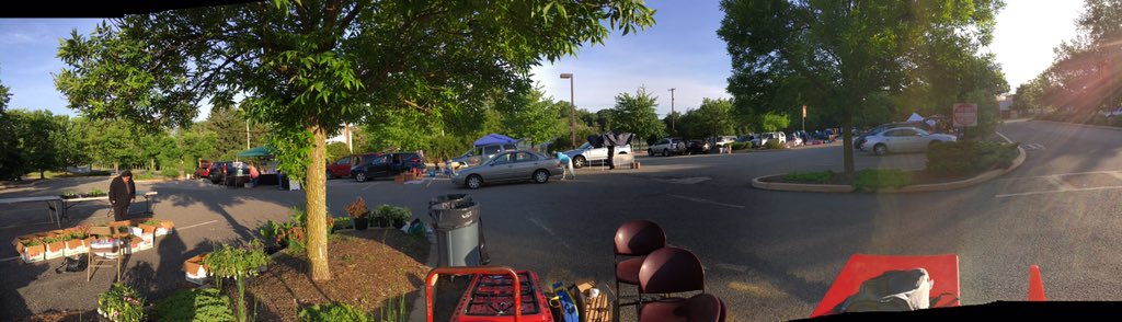 Vendors are getting ready!