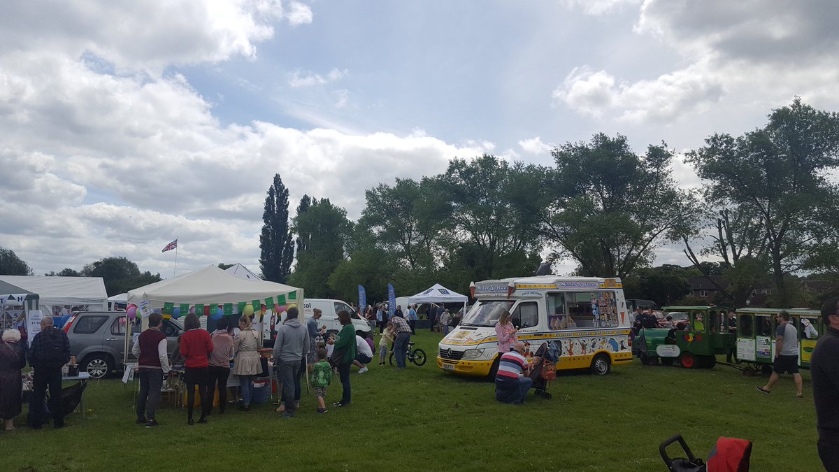 Life In Hitchin tweet media