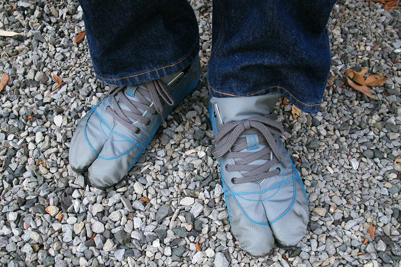 ときいも C در توییتر ぎょうだ蔵めぐりまちあるきの 足袋屋横丁 で購入したきねや足袋さんの杵屋無敵 Kineya Muteki ですが その足を包むようなフィット感と薄めのソールがmt車の運転に最適なことが判明 杵屋無敵 きねや無敵 ランニング足袋 杵屋足袋 足袋