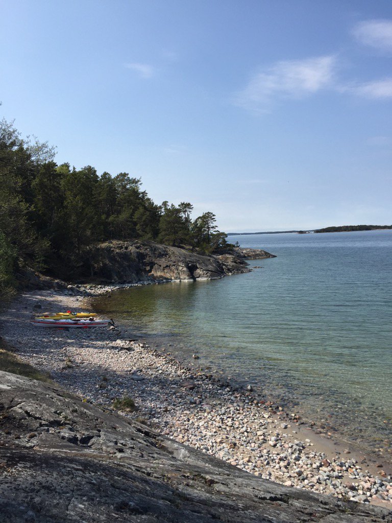 SeroAnt's tweet photo. Kayak tour #stockholm #archipelag #utö https://t.co/VnS8QOddFJ