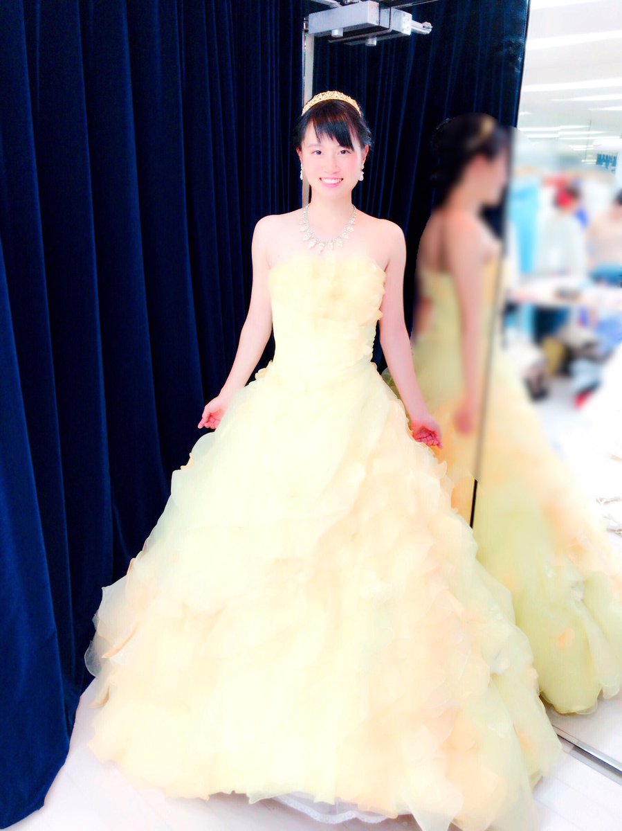 comms_yuki's tweet photo. 今流行りの美女と野獣のドレス着させていただきました🌹💕
ずっと着てみたかったので嬉しかったです😍
ドレス着れることが幸せすぎる(*´∪`)
Will you marry me ?💍

#サロンプレーチェさん 
#ブライダルモデル 
#COMMS https://t.co/ntjptZSEIb