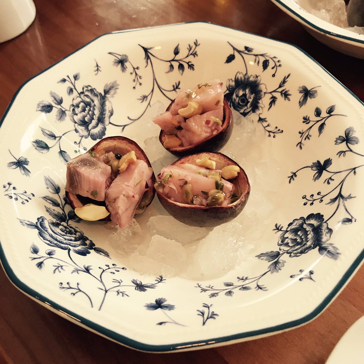 LaMenteAlSol's tweet photo. No todo van a ser conciertos. Para reponerse del @InterestelarSev, #tapaspanrallao #ceviche @PanrallaoTapas https://t.co/0JCzT2Rpwj