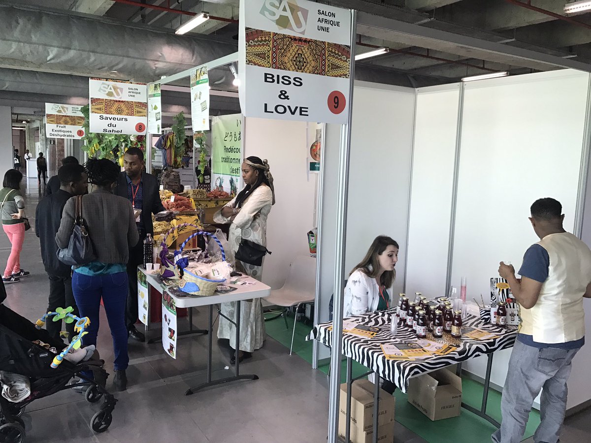 HiLABZ's tweet photo. #EntreprendreCbien ... mais  Bien #VendreCMieux .. #salonAfriqueUnie au #Dock #AfricanMadeMarket #project https://t.co/7eeOOpnrO6