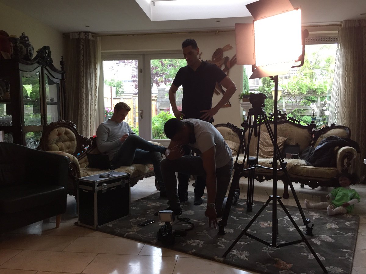 Hipper_Academy's tweet photo. Hipper Academy druk bezig met het maken van een commercial. Binnenkort online! https://t.co/j3lN94jrYI