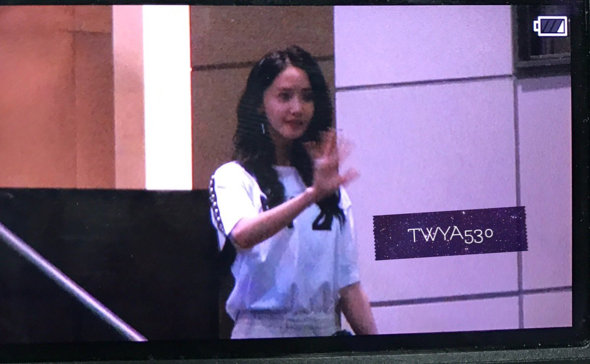 [PIC][21-05-2017]YoonA tham dự “YOONA ♥ BIRTHDAY PARTY"” tại SM COEX vào hôm nay DAWbZDEUQAUhcfY