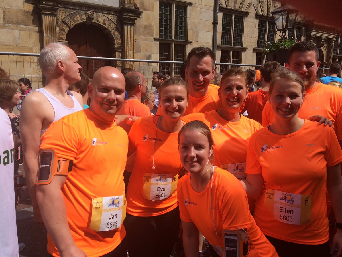 JanGreen100's tweet photo. @VermeulenGroep  start van 10km https://t.co/y0wXYhqauk