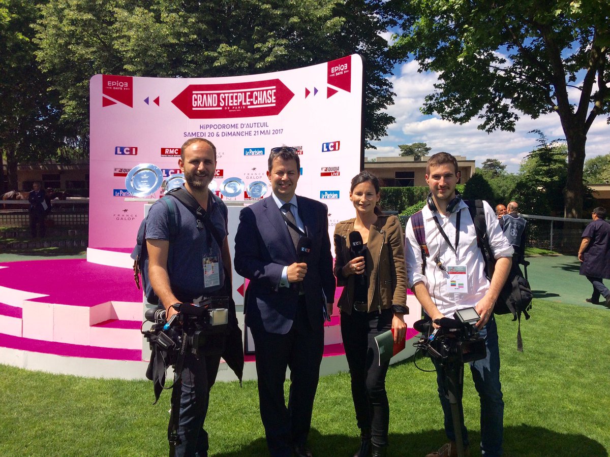 EpiqE's tweet photo. L'équipe @LCI est présente pour vous faire vivre le Grand Steeple-Chase de Paris en direct dès 15h35 dans l'émission @LCIacdlc #EpiqEDays https://t.co/BKMIAvD2Vq