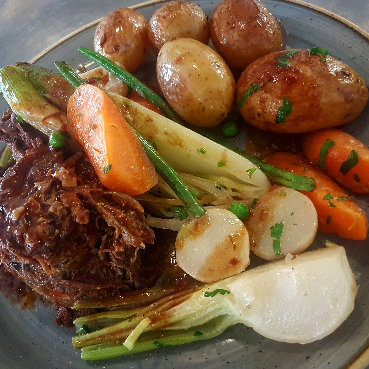 ilpiratabelfast's tweet photo. Slow Braised Goat Shoulder
Today's Sharing Plate....... 😍 https://t.co/4yi61sH9rF