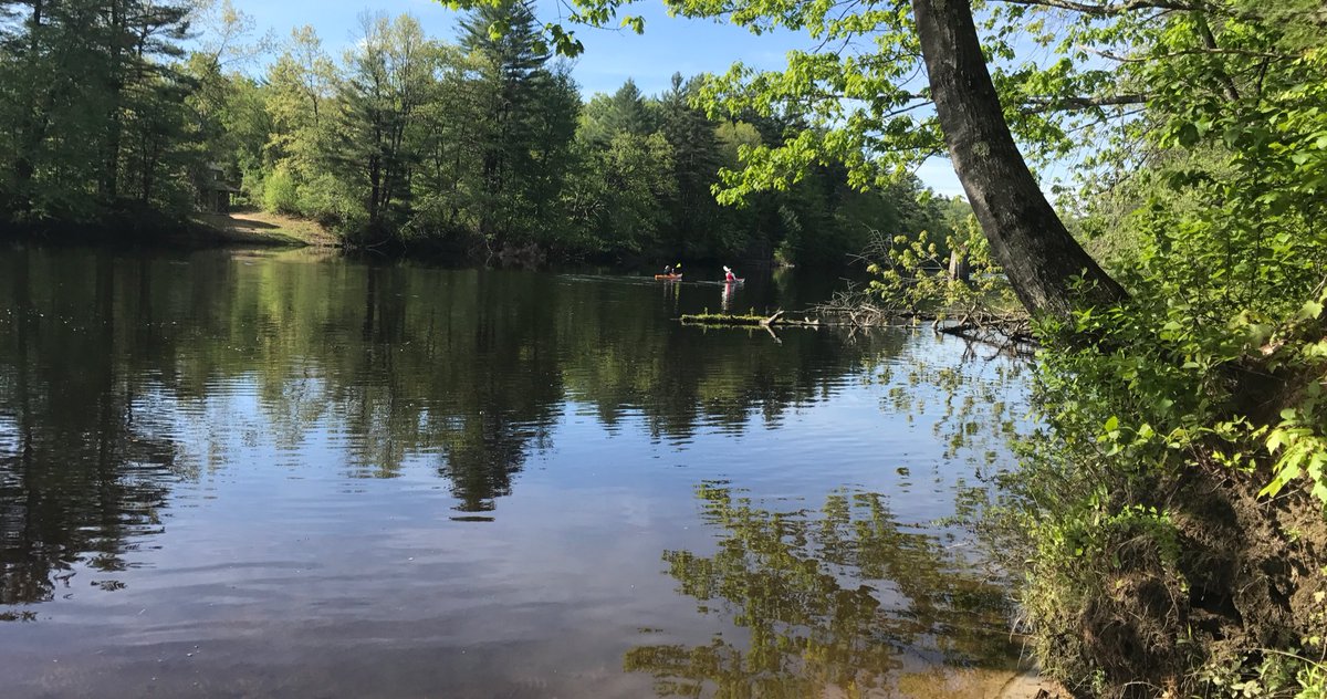 kayakoutfitter's tweet photo. Gorgeous day to try out the kayak of your dreams. #kayak #canoe #paddleboard #Kayakfishing https://t.co/p5gDAJjRU1