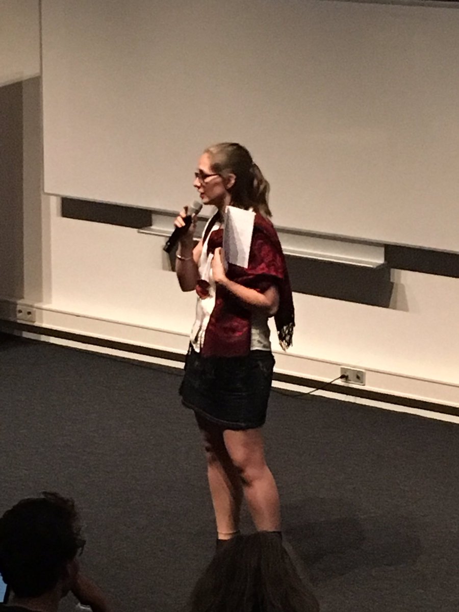 HachSaray's tweet photo. Go Sharon ! #HackingHealth #DHH17 #hackinghealthNL #hh_utrecht https://t.co/a4nJCdSPLk