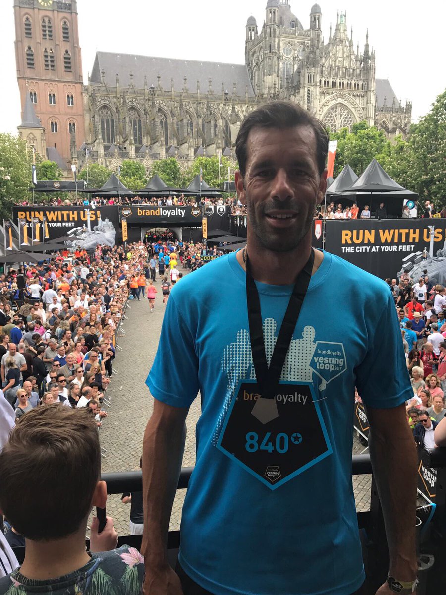 10km in 44:56..New PR! #vestingloop #sintjan #DenBosch
👍😁👊🏻💪🏻🤙🏼👌🏻