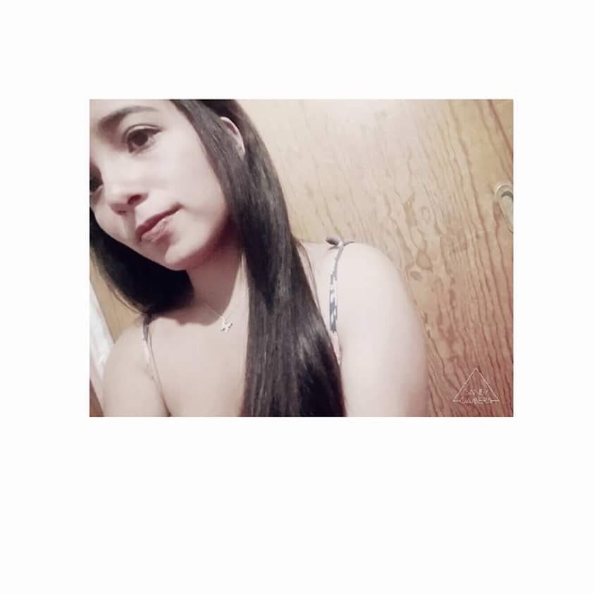 SergioMR69's tweet photo. Ella es el motivo de mi Felicidad❤️@AlexiaRodri23 Eres Lo mejor que me a pasado💑gracias por ser mi Novia❤️ https://t.co/RhLCxpg69y