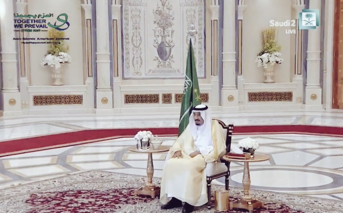 SalehAlshehi's tweet photo. اللهم احفظه، وانصره على من عاداه، وأصلح بطانته.. 
#قمة_العزم 
#قمة_الرياض_التاريخية https://t.co/TEOndGfwtr