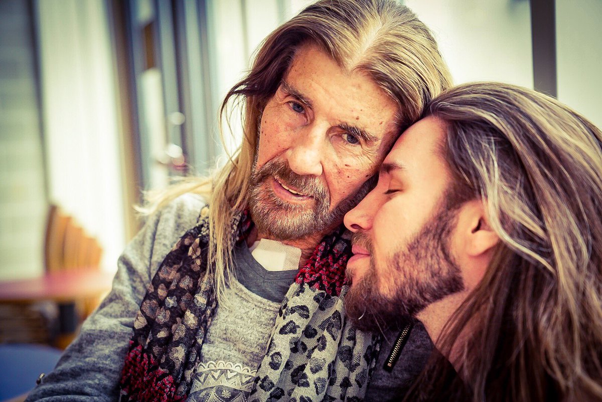GilOfarim's tweet photo. אבא אני אוהב אותך https://t.co/IjoSl4XjMD
