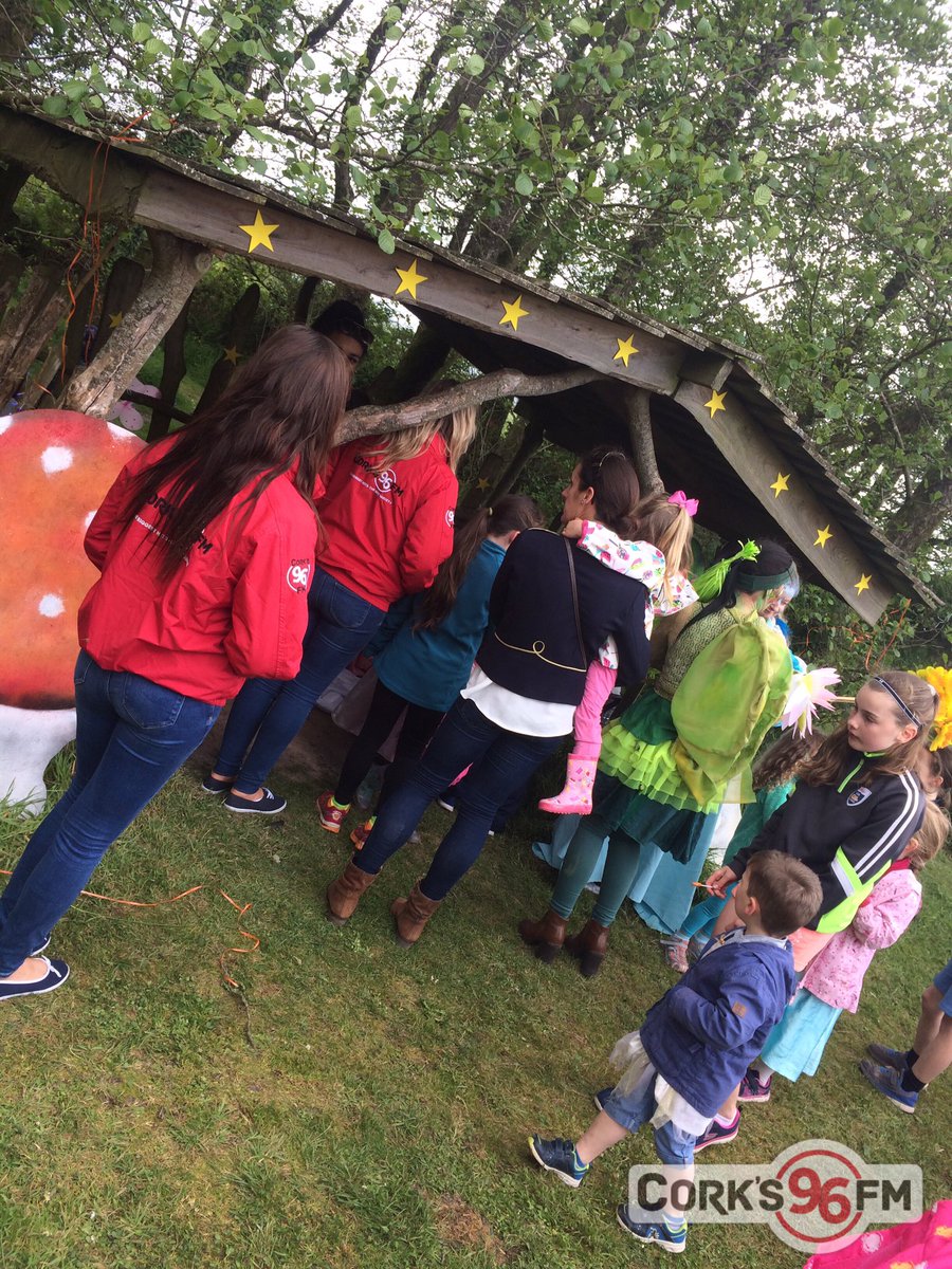 Corks96FM's tweet photo. The Street Fleet are at @TirnaSi in Watergrasshill today for the Fairy Festival in association with @hillfest2017. #hillfest17 https://t.co/FidvPhfNDo