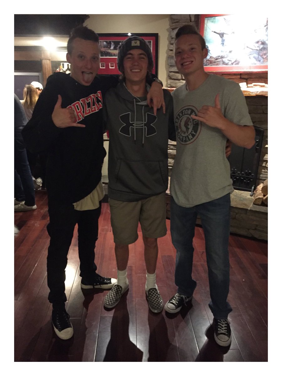 rivsss53's tweet photo. Shiiiii time flies fellas :) #sincepreschool https://t.co/LwhRxAFlIK