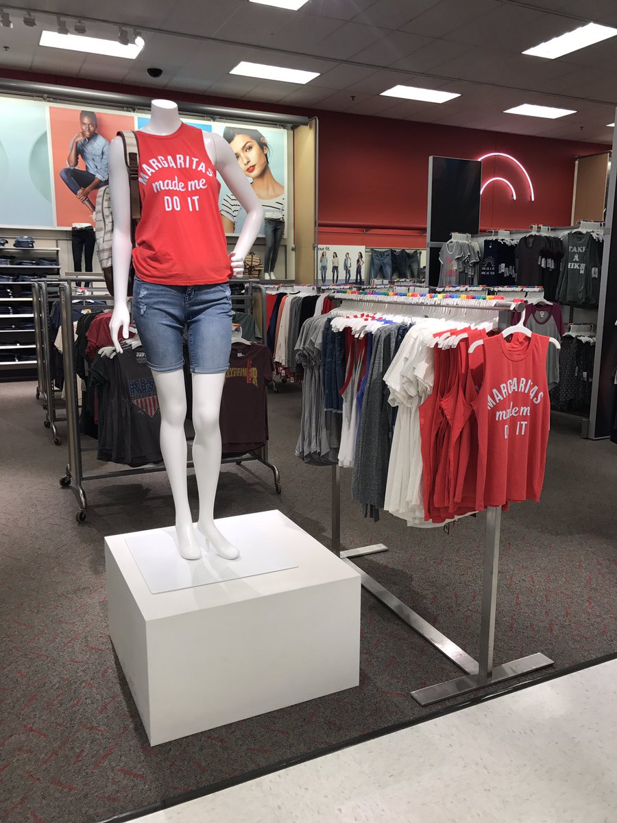 Calling all Miss Americas! #redwhiteandblue #americana #targetstyle #vmtl @Des767_SRTL @HutchTimothy @PjeturSigurdson.