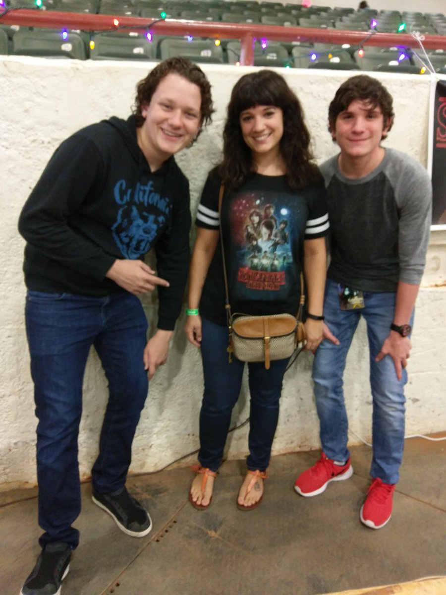 CadeJonesActor's tweet photo. @PeytonWich and I love running into huge #StrangerThings fans @SGeekFest https://t.co/gBa9nmIgrc