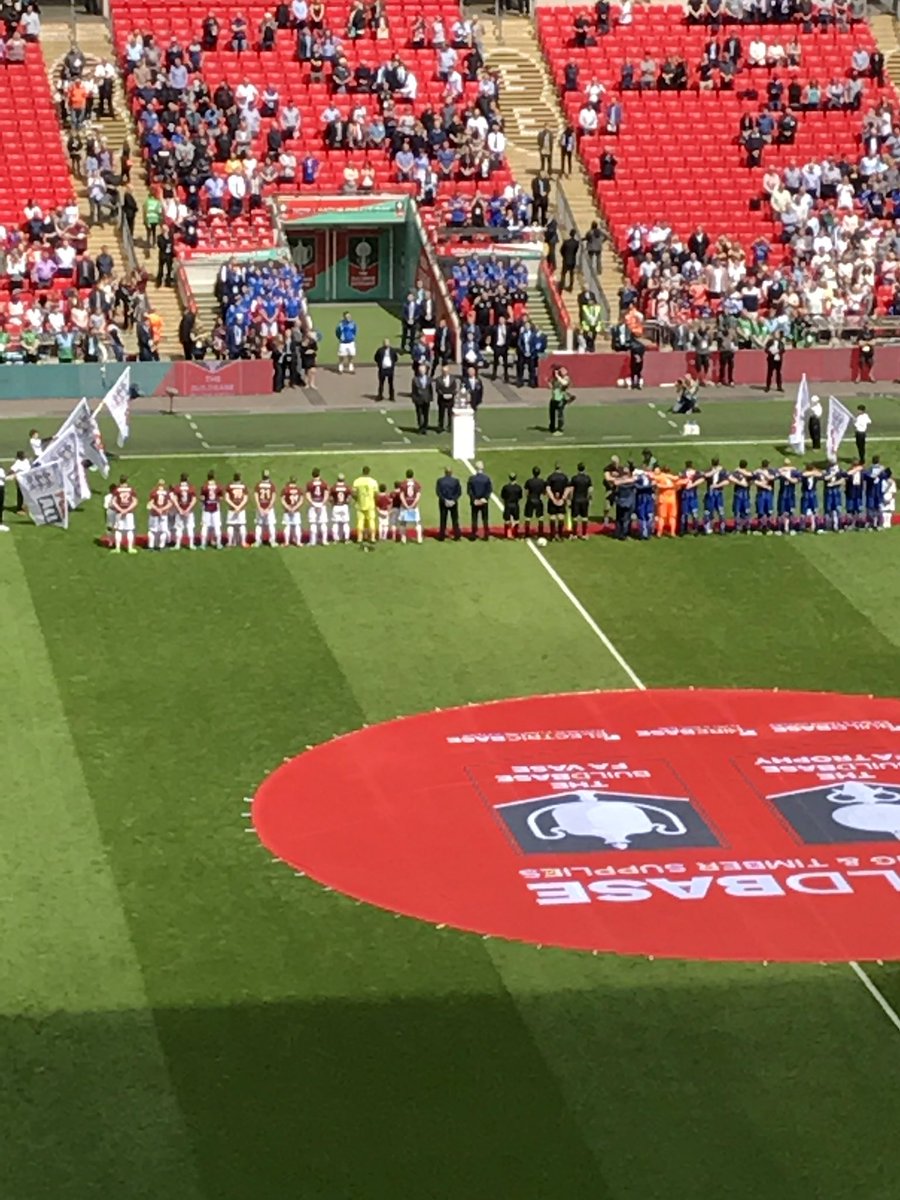 sean_steward's tweet photo. Great #family day out at #Wembley #southshieldsfc #utm #NonLeagueFinalsDay https://t.co/zZcdVCmBtj
