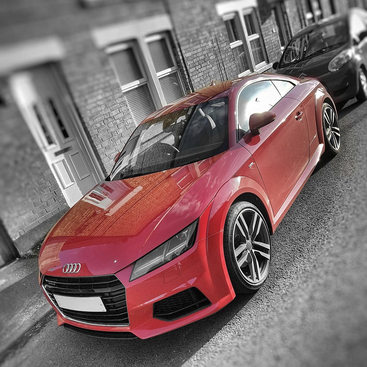 craigthebeard's tweet photo. Amidst the chaos of running and racing every weekend, I picked this up last week! Beautiful. 🚀👌 #audi #auditt #car #cars #teambeard https://t.co/BJhCvsHbcX