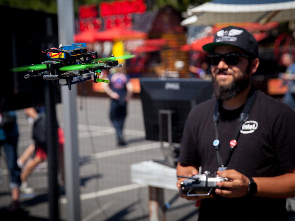 intel's tweet image. W/ Bluetooth & accelerometer/gyro, #Arduino101 transmits to a 3D visualizer for flying out of sight. #MakerFaire Intel.com/makecurie