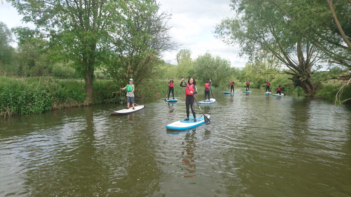 #SUP lessons on the #rivercherwell &amp; #family #fun #paddleboarding in #Oxfordshire #Oxford #standuppaddleboarding getmoreadventure.com
