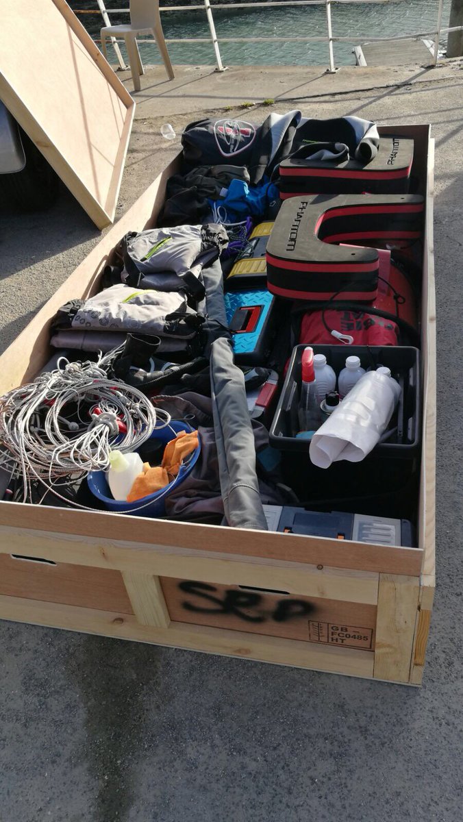 DefiVoileSEP's tweet photo. La #FoilingBay 2017, c'est terminé avec une place de 7 pour #DVSEP ! Prochaine course de @PhantomInt à Madère début juin ! https://t.co/vUXw5lJSdf