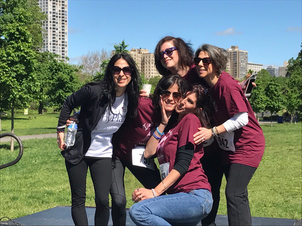 AnnConneally's tweet photo. myPlan Lung Cancer survivor advocate, Barbara Kotler, with other survivors at #Bonnie J Lung Cancer 5k #mariastravat https://t.co/kIFPK3i78X
