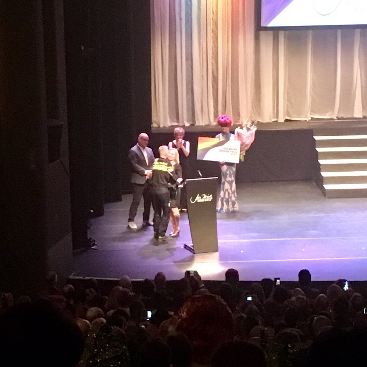 gerbenhorst's tweet image. Ellie Lust wint #JosBrinkPrijs 2017. #breaking #lhbti #lgbti