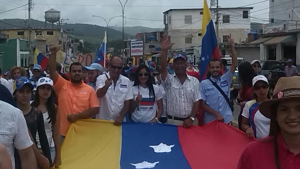 OsnielOrozco's tweet photo. #21May Marchamos en la perla del norte, Duaca tierra de guerreros que luchan a diario por la Libertad y la Democracia https://t.co/c9ArOytnrZ