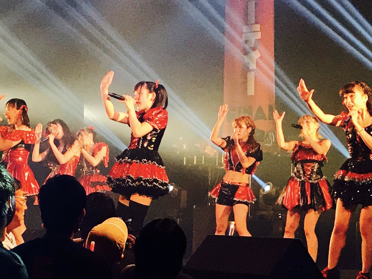 PV_stuff's tweet image. Chisa
やさしい性格ゆえにきっと色んなことに悩んだ時期もあっただろうけど、今のちさはライブ中一番目が行くくらい、しなやかでかわいくてかっこいいパフォーマンスしてるよ。
ちさのダンスは誰がみたって最高だよ。これからも自信を持ってね。
ファントムでいてくれてありがとう。