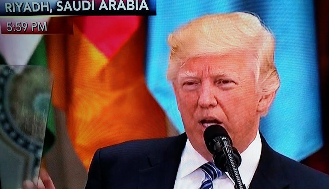 DiamondandSilk's tweet photo. .@POTUS Just Delivered One of the Most Powerful &amp; Profound Speeches at the #RiyadhSummit  The Road to Peace is 2 Drive out Islamic Terrorism https://t.co/OS8Nyq4PO2