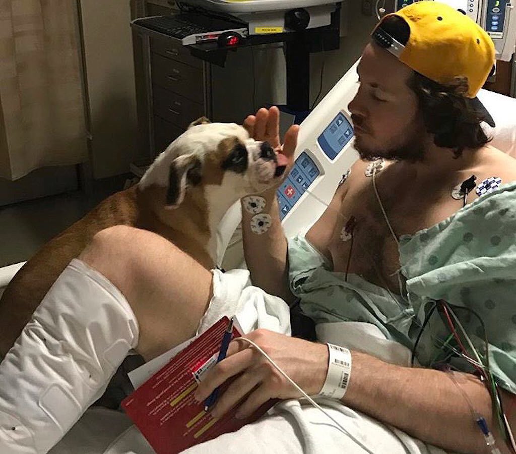 NHLPA's tweet photo. Always good to get a visit from your best friend! https://t.co/kkPQGg9V7O