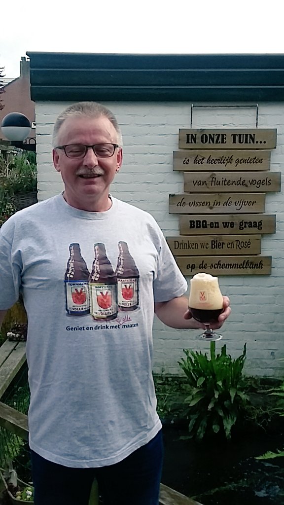 Bierista_Fred's tweet photo. #beershirtweek met mijn buik ook als @devollemaat uitgezet. Jaja, de maat is aan de volle kant https://t.co/hV2ybGwD5p