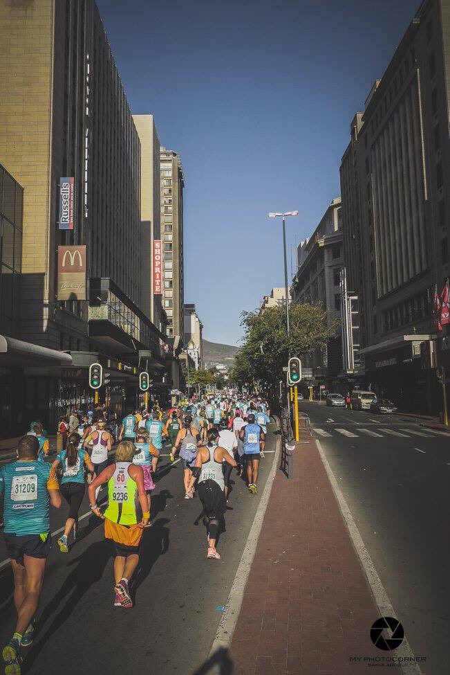 Myphotocorner's tweet image. @FNBSA #fnbonerun #running