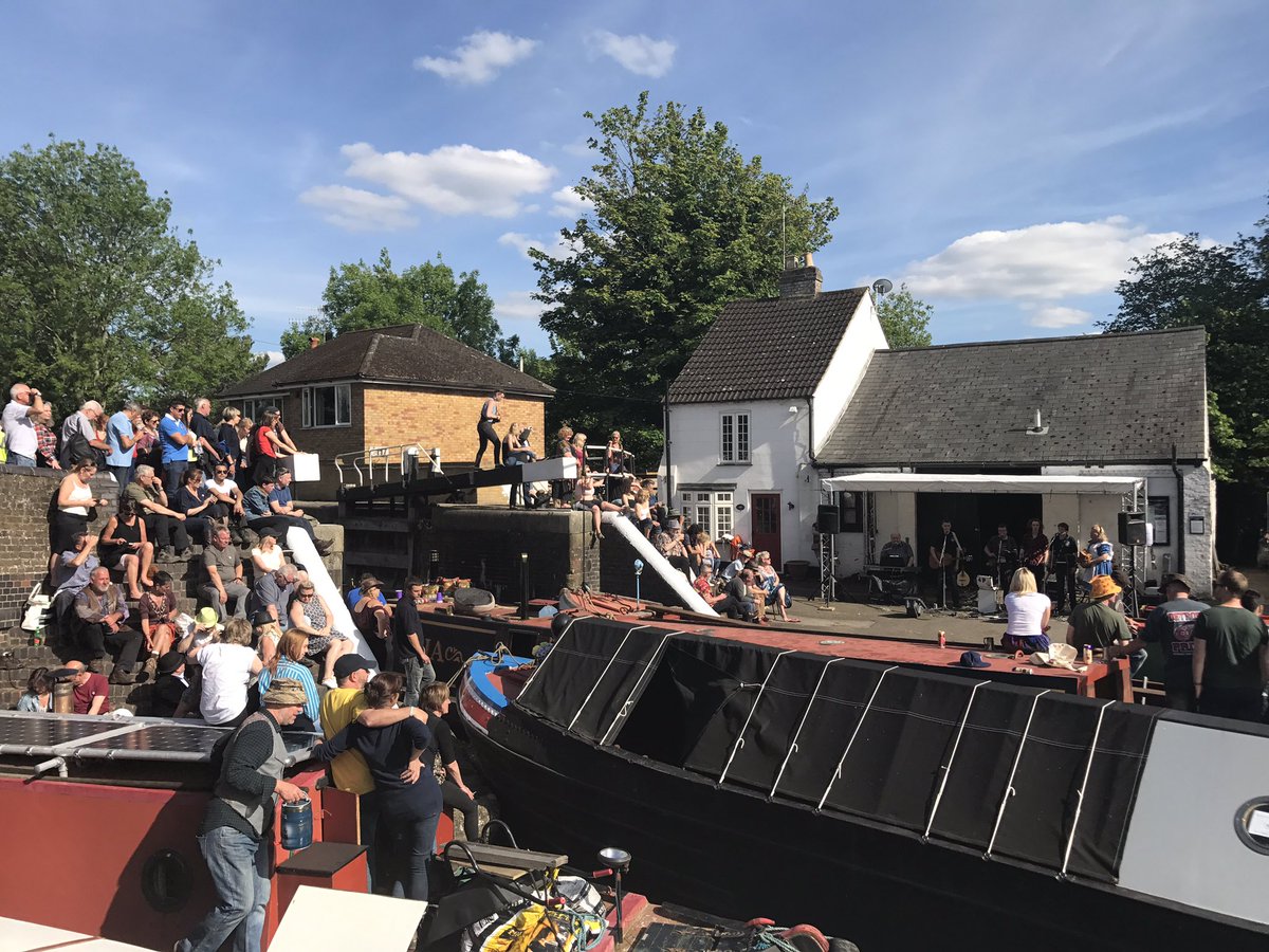 RickyTweetUp's tweet photo. #RickyFest #LockJam @RickyWaterTrust @RickyFestival @MrBigBrownBear :-) https://t.co/o3AmrRo2nY