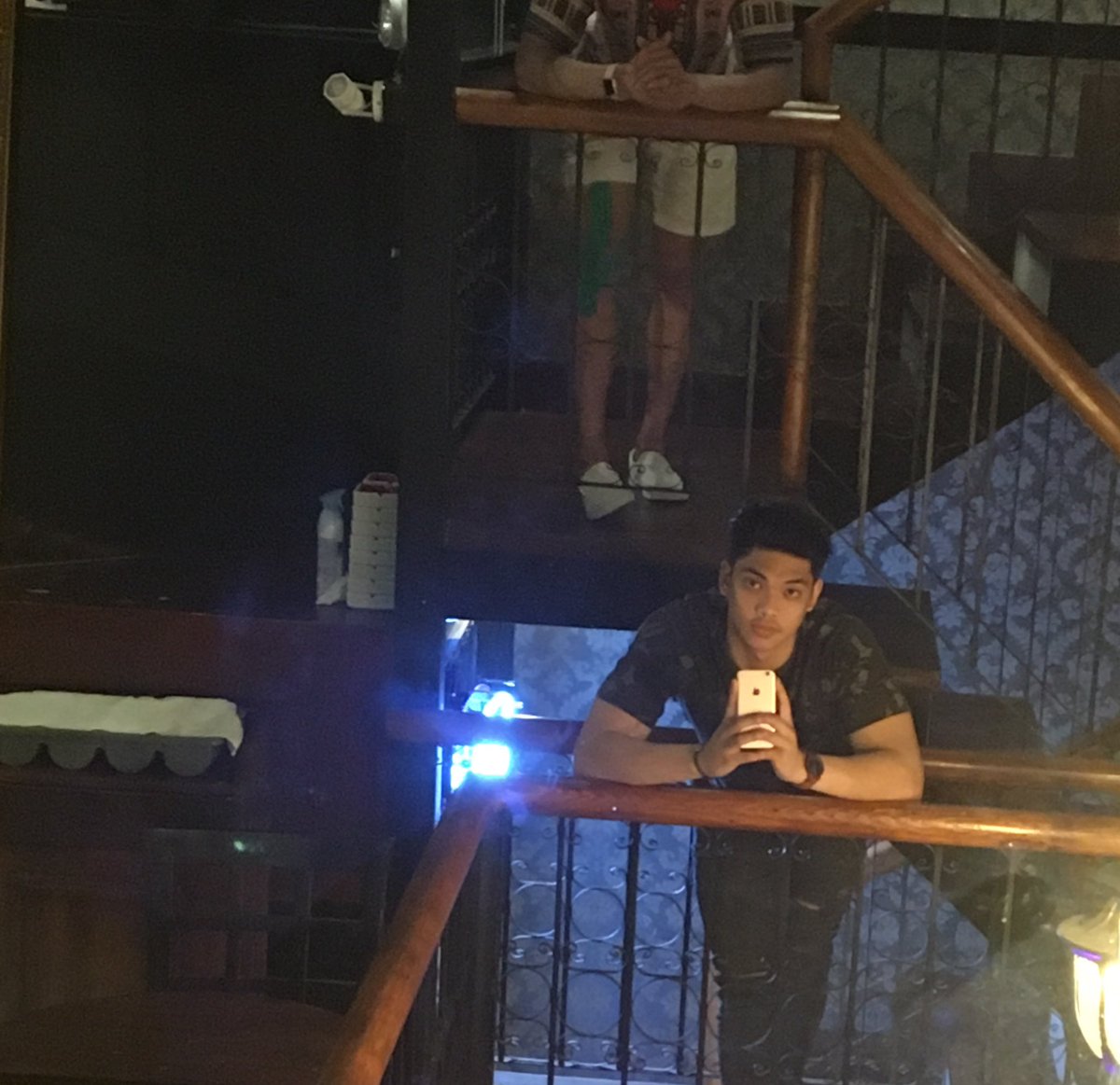rasheedriverooo's tweet photo. Mandatory selfie #ThisIsHowWeRue https://t.co/Lm7daou7yu