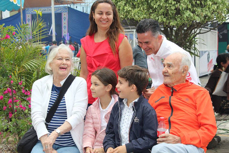 IgorRoji's tweet photo. Que tengan un buen Domingo en compañía de sus seres queridos.#Continuidad por #Orizaba https://t.co/fduJXxFjuo