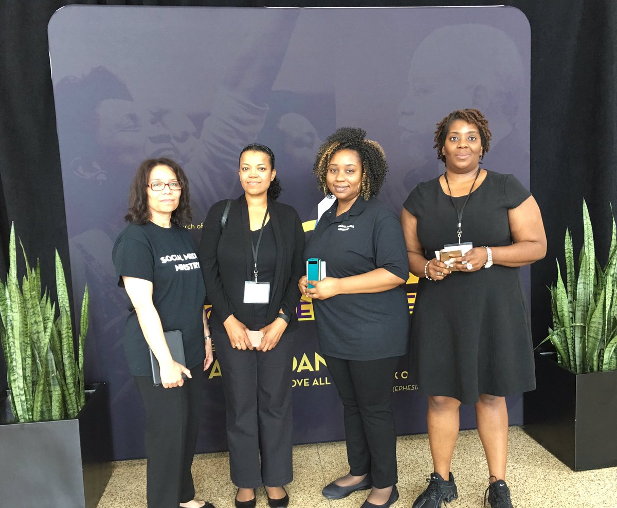 iluvcruising's tweet photo. @FBCG Social Media Ministry enjoyed serving @BeyondConLive. #BeyondCon17 https://t.co/i1YukWGSVa
