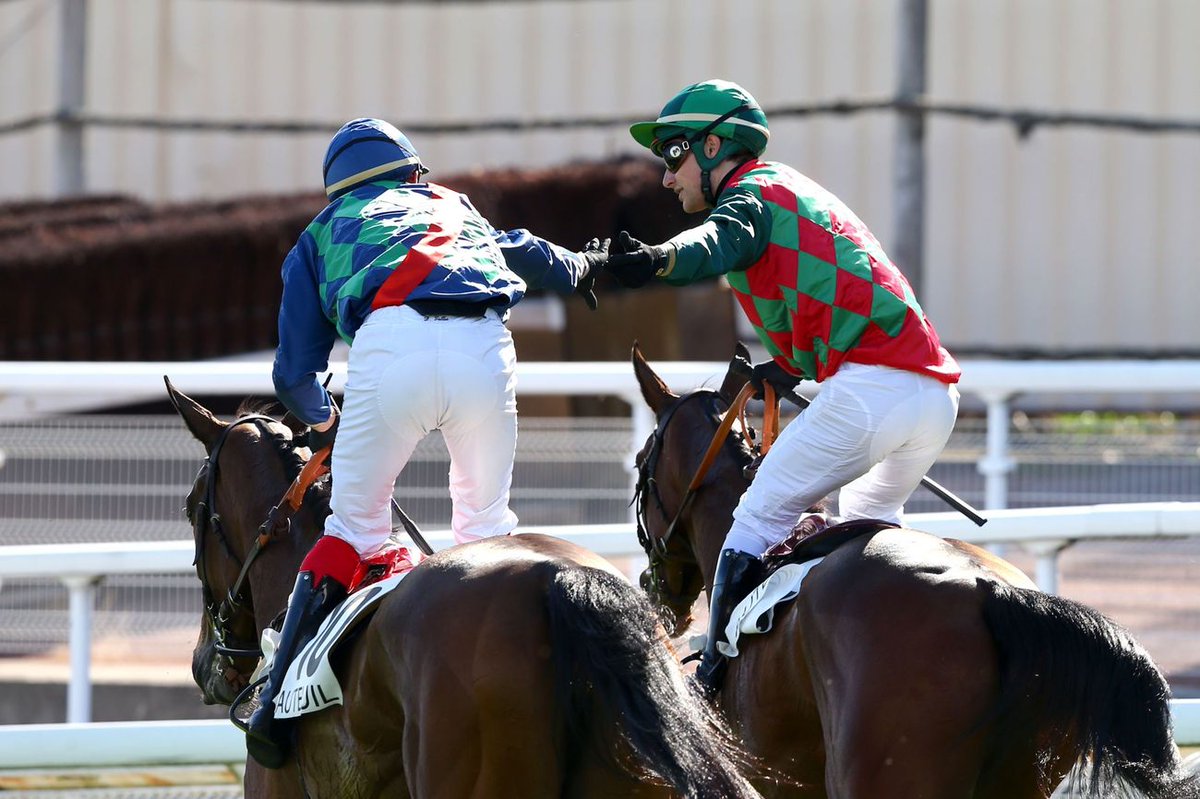 Jour_de_Galop's tweet photo. SRELIGHONN (Martaline) remporte son 1er Groupe #FerdinandDufaure (Gr1) @EcurieNicolle @simon_munir #Masure
2e DALIA GRANDCHAMP
3e BURN OUT https://t.co/rD9y5KVTwr