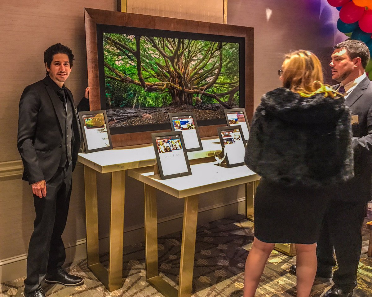 johnknopf's tweet photo. It's moments like these that make what I do so worth it. Last night we donated a piece to @MakeAWishMN that sold for $10k!!! https://t.co/UGnA5jeifm