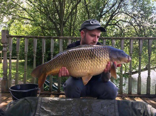 Martin West Pulling them in on #StinkyStuff Bubblegum Cream. Get on it!!